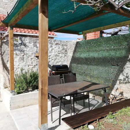 Apartman Postira Rot Luaran gambar