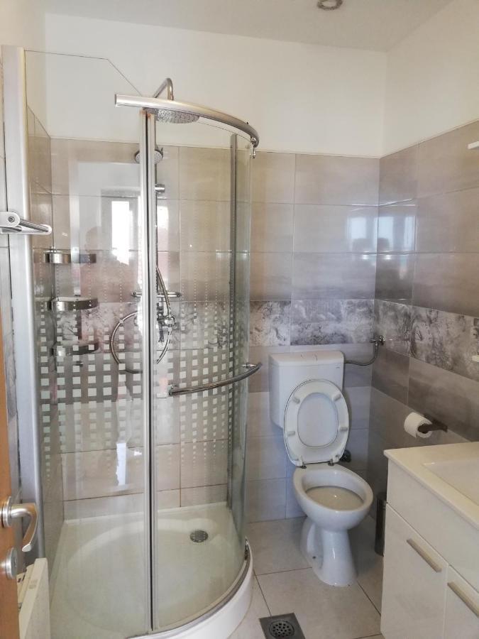 Apartman Postira Rot Luaran gambar