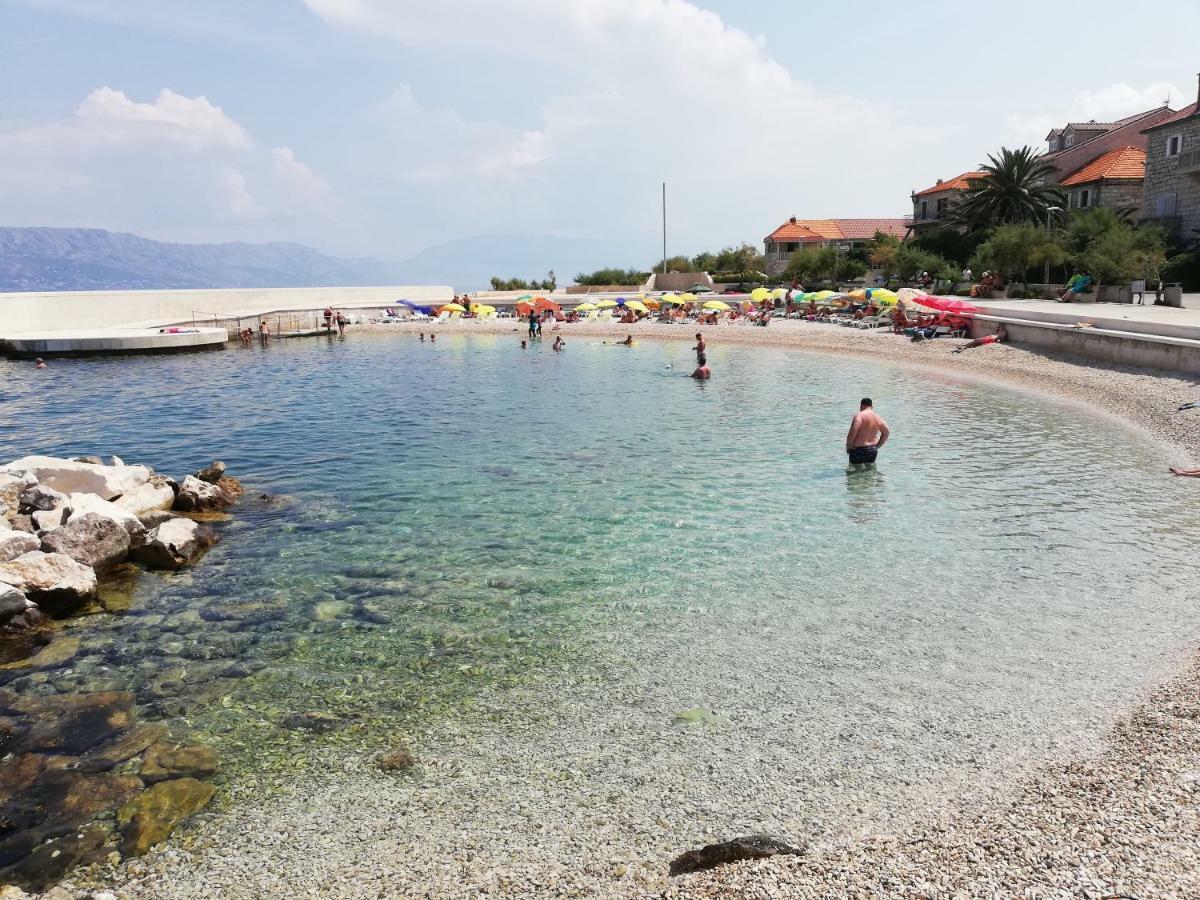Apartman Postira Rot Luaran gambar
